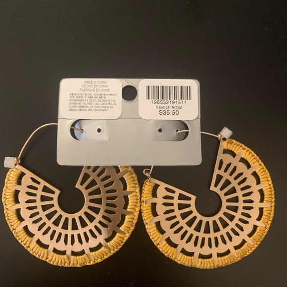 Earring - Picture 2 of 2